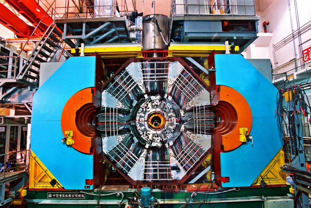 BESIII Experiment Identifies X(2370) as a Glueball Dominated Particle
